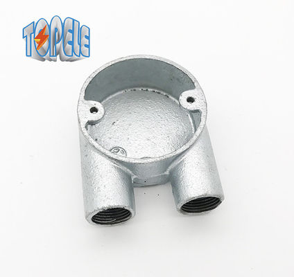 Cabang 2 Way U Kotak Besi Malleable BS4568 Saluran Fitting Hot Dip Galvanized